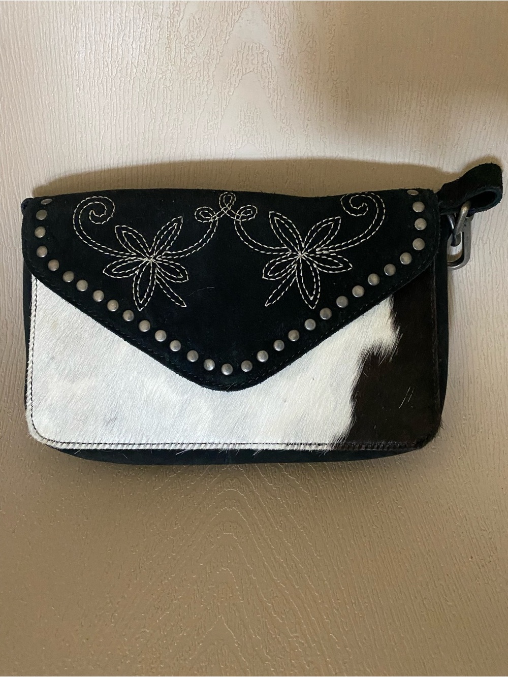 SHYANNE WOMEN'S EMBER HAIR ON HIDE leather CROSSBODY BAG black white